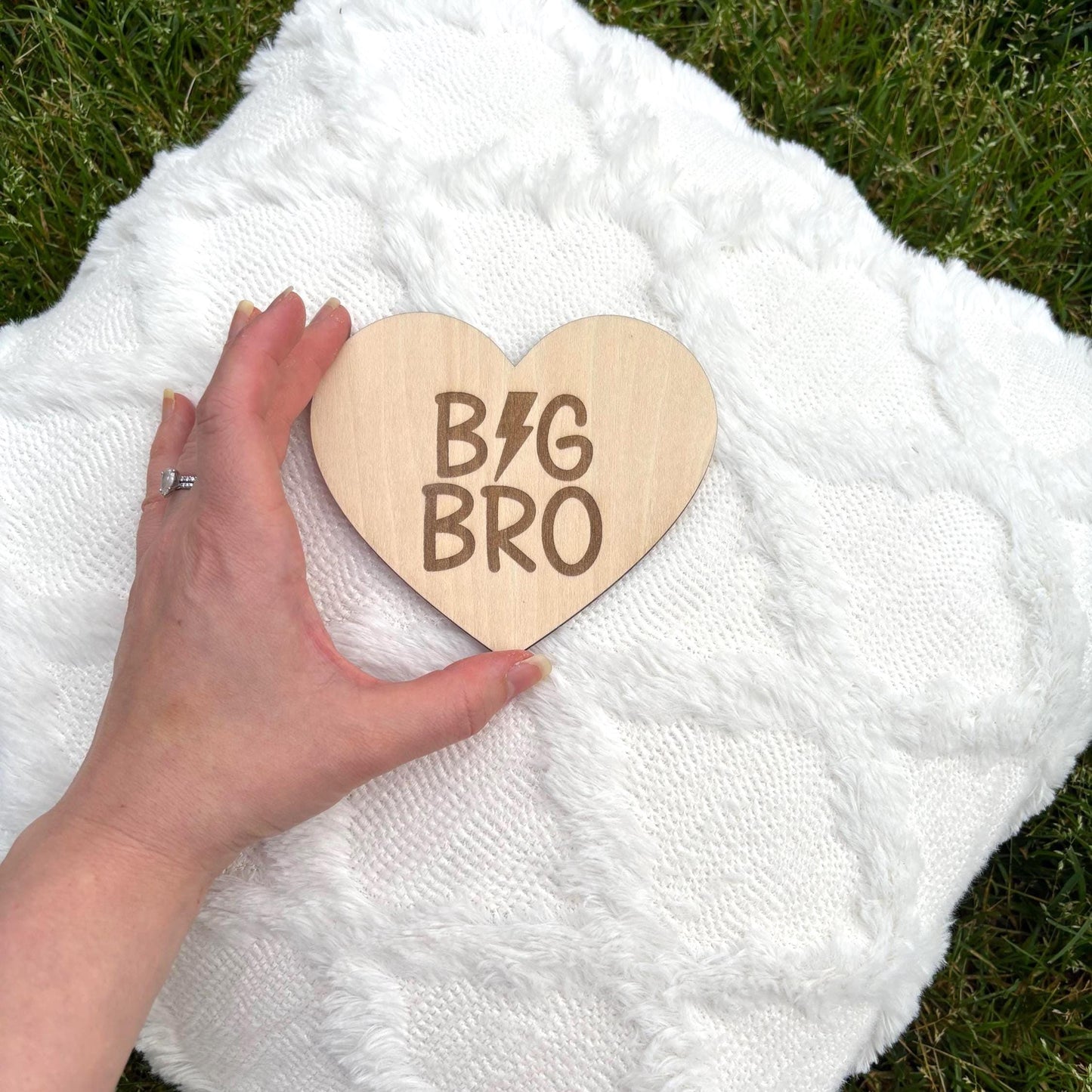 Big Bro Wooden Heart Sign | Big Brother Announcement Prop Sibling Gift Idea Nursery Wall Decor Pregnancy Reveal Baby Shower Keepsake
