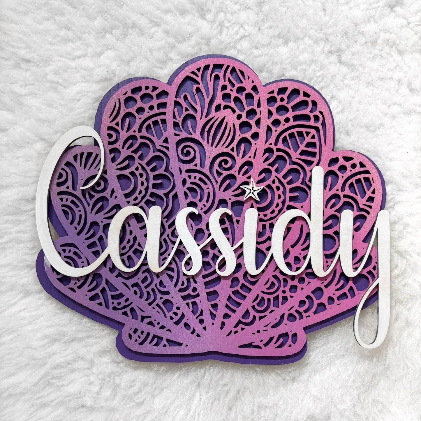 Seashell Name Wall Sign – Personalized Coastal Nursery Decor | Handmade Paper Cut Look | Beach-Themed Kids Room or Bedroom Wall Art Girls