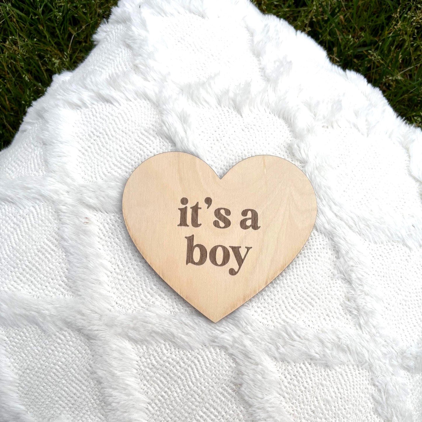 Personalized Gender Reveal Heart Discs “It’s a Boy” & “It’s a Girl” Announcement Signs Custom Wooden Pregnancy Reveal Gift | Keepsake Plaque