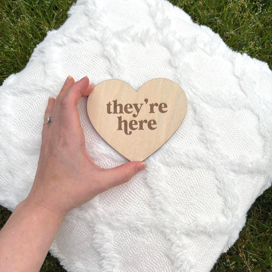 They’re Here wooden heart sign – perfect for birth announcements, twin reveals, or gender-neutral baby photos. A timeless keepsake Girl Boy