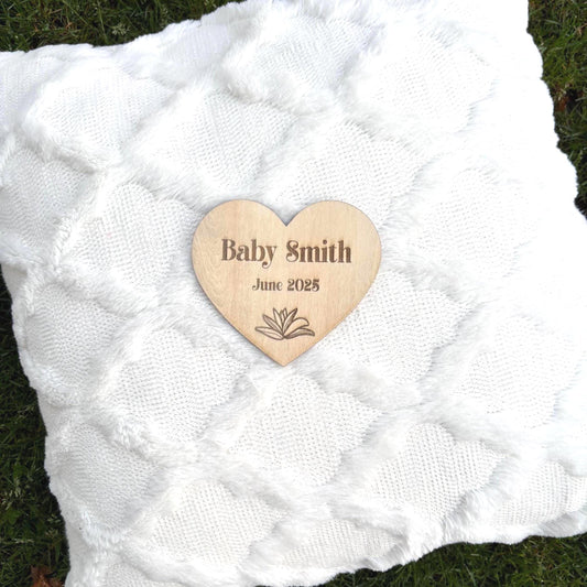 Baby Announcement Year Family Name, Personalized Wooden Pregnancy Announcement, Baby Reveal Plaque, Due Date Surprise Newborn Nursery