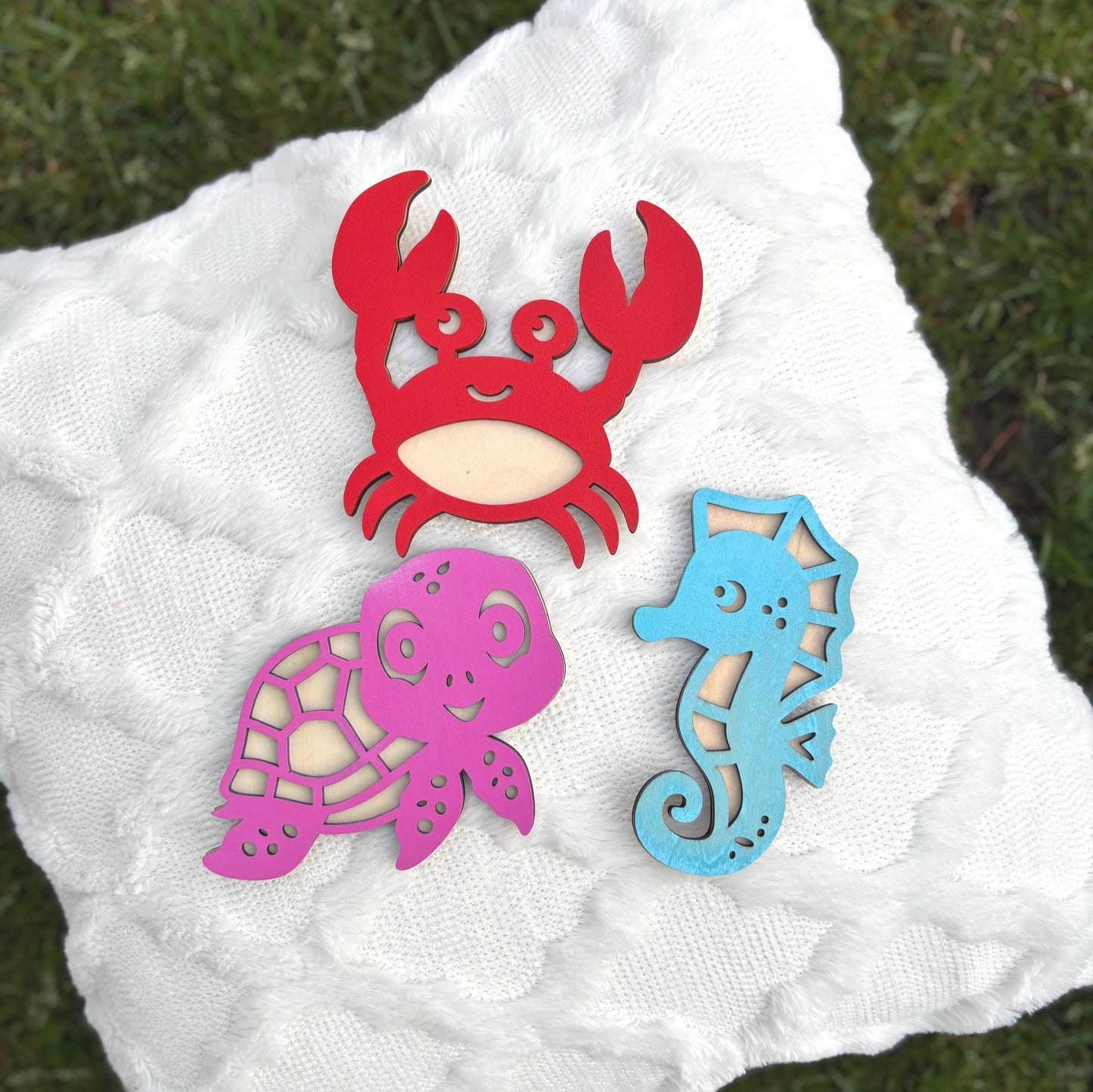 Crab Wall Sign – Coastal Nursery Decor | Handmade Wooden Ocean-Themed Wall Art | Summer Baby Gift | Cute Sea Animal for Kids Room Marine