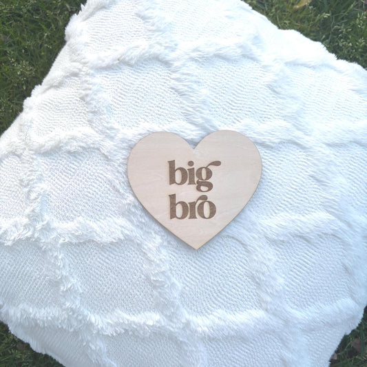 Big Bro Big Sis Wooden Heart Sign | Big Brother Announcement Prop Sibling Gift Idea Nursery Wall Decor Pregnancy Reveal Baby Shower Keepsake