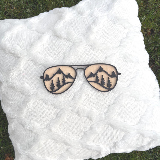 Mountain Sunglasses Wall Art – Nature-Inspired Wooden Decor for Adventure Lovers, Cabin Vibes, or Travel Nursery – Handmade Gift Idea