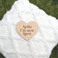 Wooden heart baby sign with “hello i’m new here” engraving Perfect for newborn photo props, flat lays, baby showers & birth reveals Girl Boy