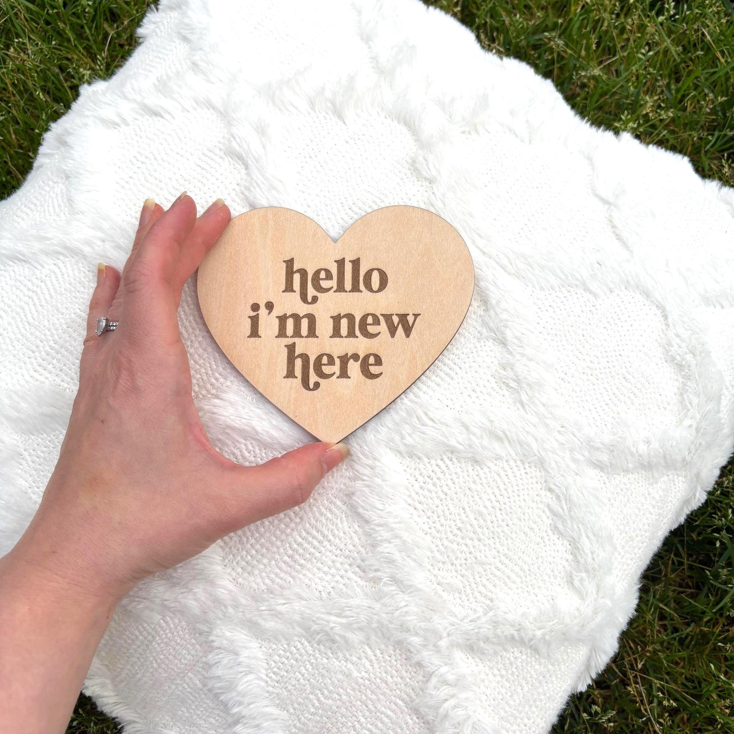 Wooden heart baby sign with “hello i’m new here” engraving Perfect for newborn photo props, flat lays, baby showers & birth reveals Girl Boy