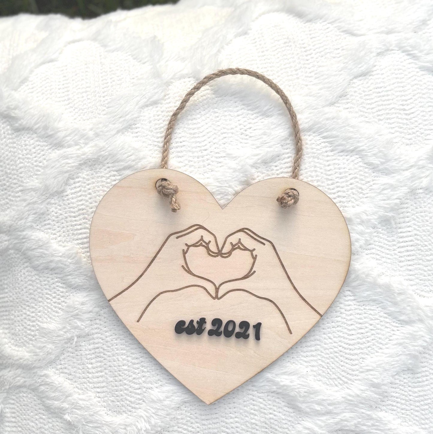 Personalized “Est” Heart Sign Couple Anniversary Gift Custom Wedding Decor Family Established Sign Valentine’s Day Gift Rustic Wall Hanging