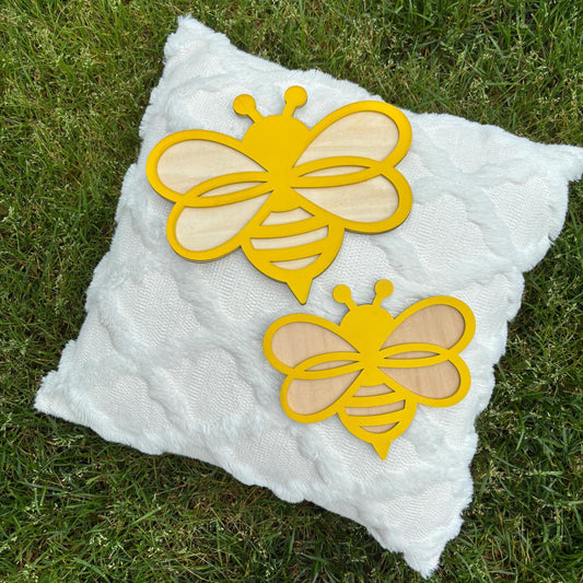 Yellow Bee Wall Decor – Whimsical Wooden Nursery Art for Nature-Loving Kids – Cute Handmade Honeybee Sign for Baby Room or Playroom