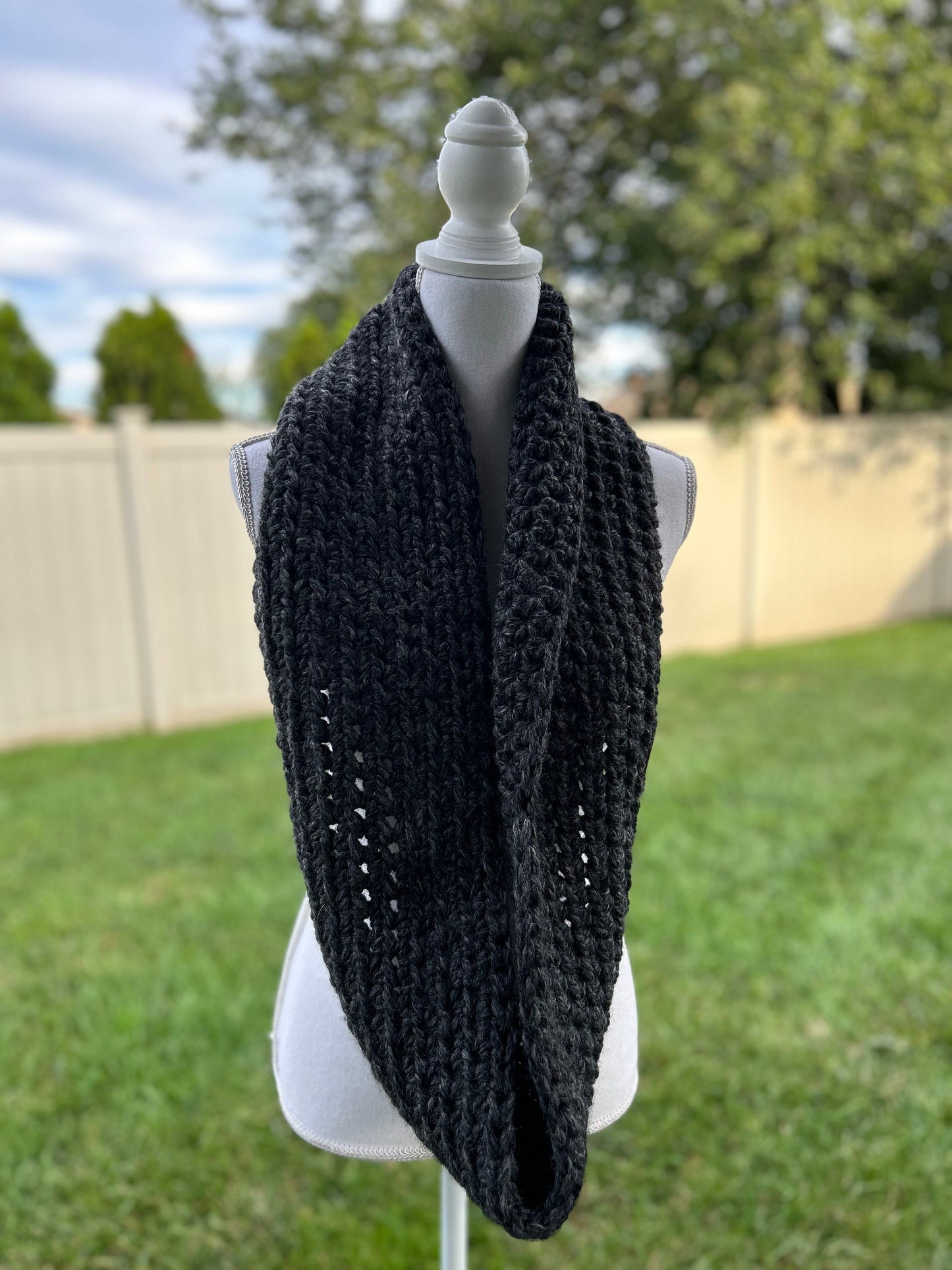 Women's Crochet Infinity Scarf • Winter Woven Warm Handmade Chunky Knit Christmas Gift for Mom Sister Daughter