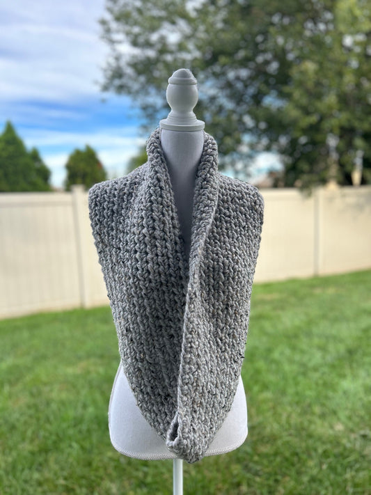 Women's Crochet Infinity Scarf • Chunky Winter Woven Warm Handmade Chunky Knit Christmas Gift for Mom Sister Daughter